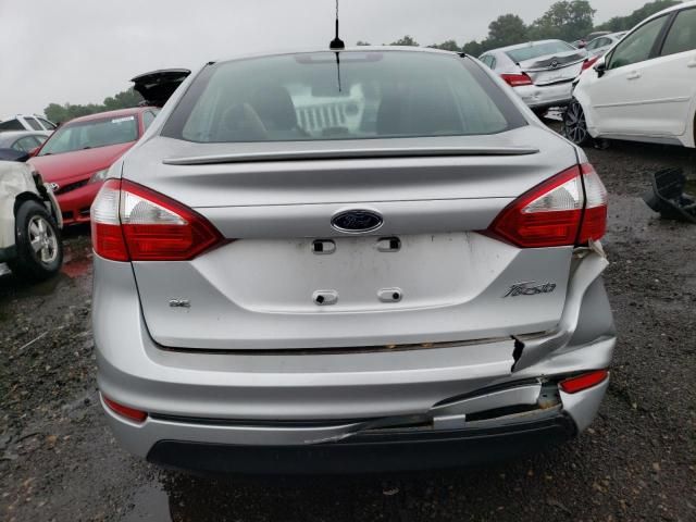 2015 Ford Fiesta SE