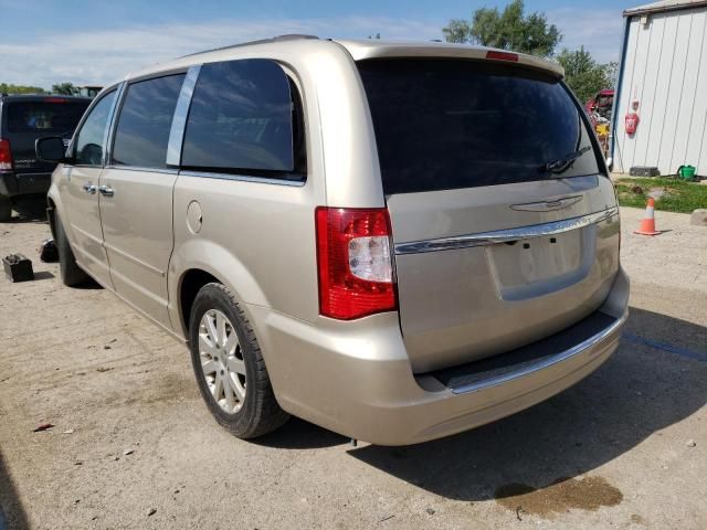 2016 Chrysler Town & Country LX