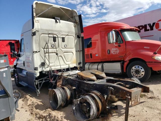 2016 Freightliner Cascadia 125