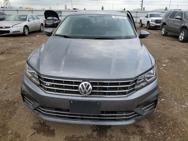 2017 Volkswagen Passat R-Line