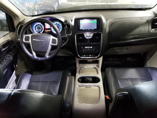 2015 Chrysler Town & Country Touring L