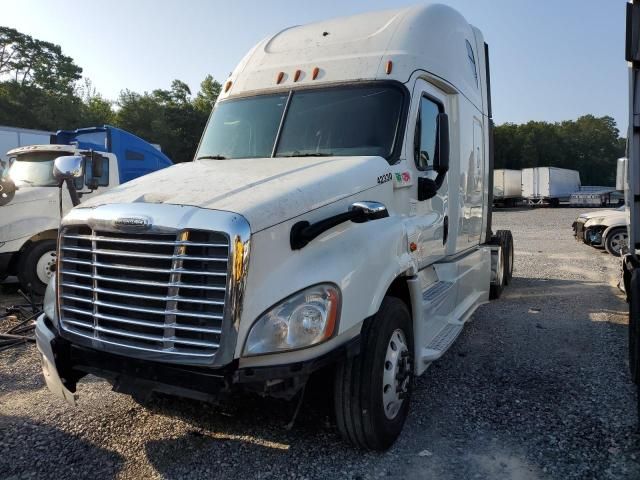 2018 Freightliner Cascadia 125