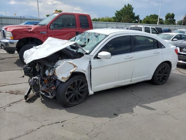 2013 Chrysler 200 Limited