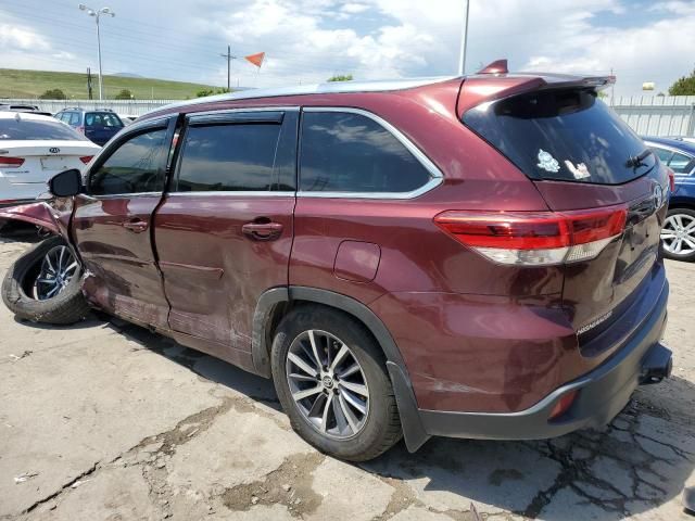 2017 Toyota Highlander SE