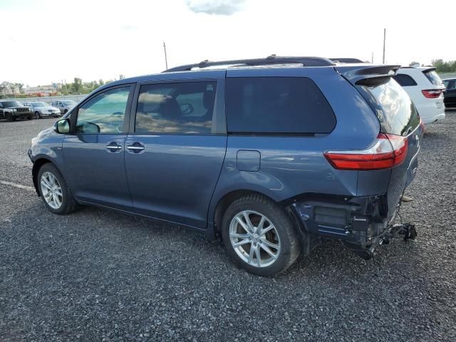 2016 Toyota Sienna XLE