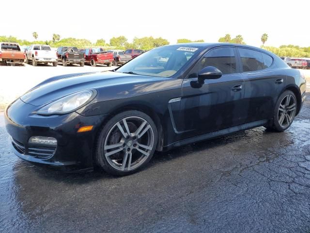 2012 Porsche Panamera 2