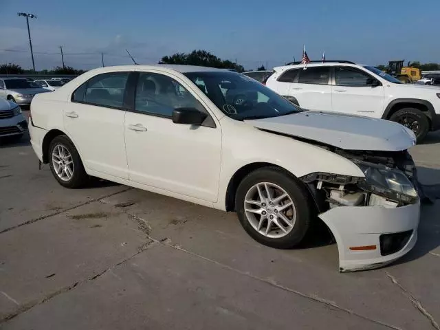 2010 Ford Fusion S