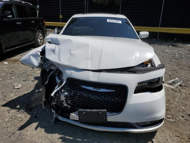 2018 Chrysler 300 S