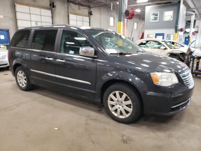 2012 Chrysler Town & Country Touring L