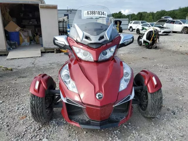 2015 Can-Am Spyder Roadster RT