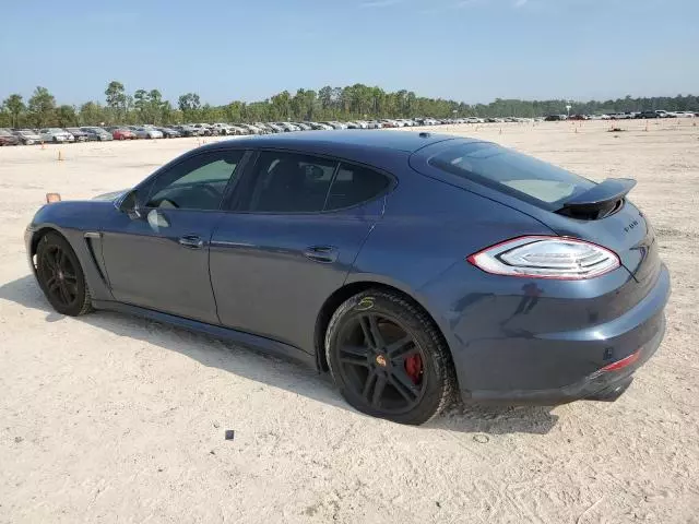 2014 Porsche Panamera 2