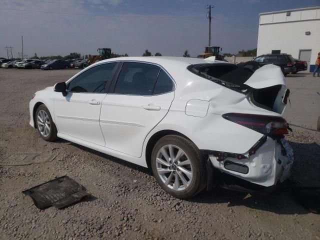 2022 Toyota Camry LE