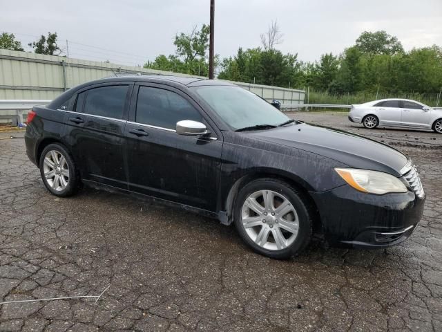 2013 Chrysler 200 Touring