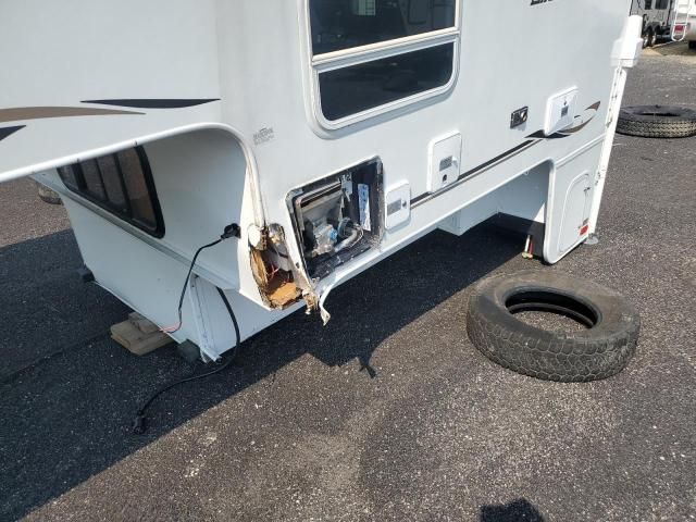 2003 Fleetwood Travel Trailer