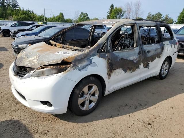 2011 Toyota Sienna LE