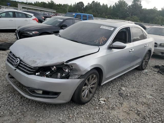 2012 Volkswagen Passat SEL