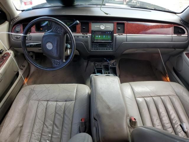 2003 Lincoln Town Car Executive