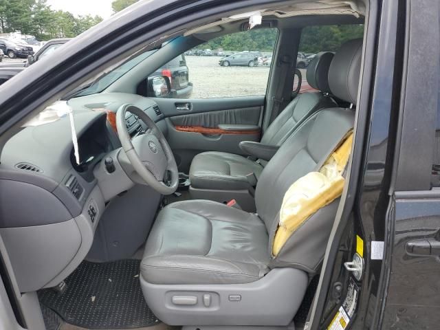 2010 Toyota Sienna XLE