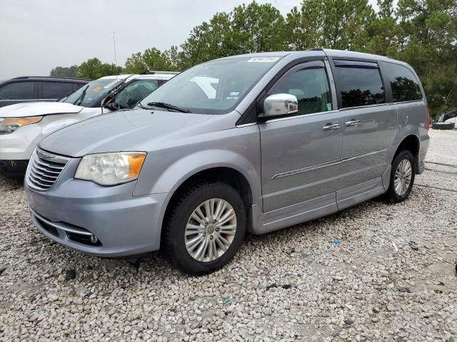 2013 Chrysler Town & Country Limited