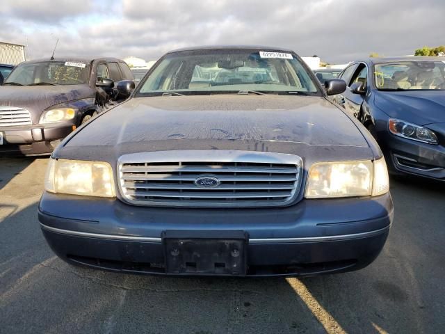 1998 Ford Crown Victoria LX