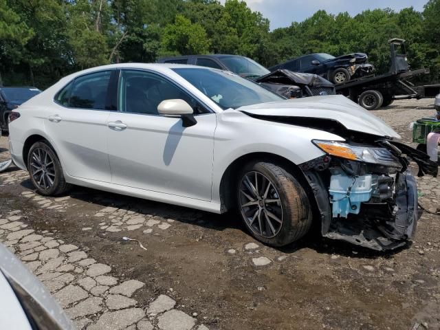 2022 Toyota Camry XLE