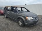 2010 Chrysler Town & Country LX