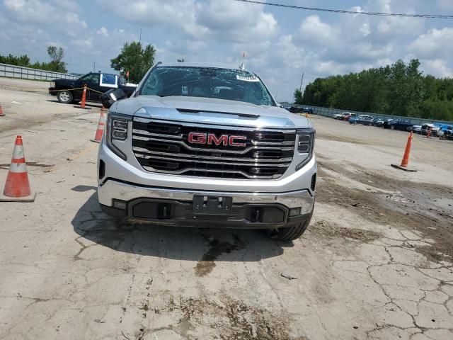 2022 GMC Sierra K1500 SLT