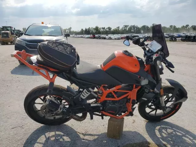 2023 KTM 390 Duke