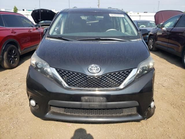 2013 Toyota Sienna Sport