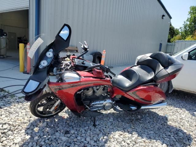 2013 Victory Vision Touring