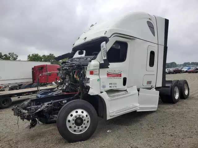 2024 Freightliner Cascadia 126