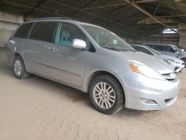 2007 Toyota Sienna XLE