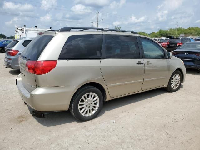 2009 Toyota Sienna XLE