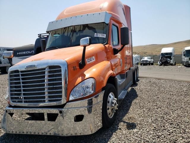 2014 Freightliner Cascadia 125