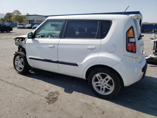 2010 KIA Soul +