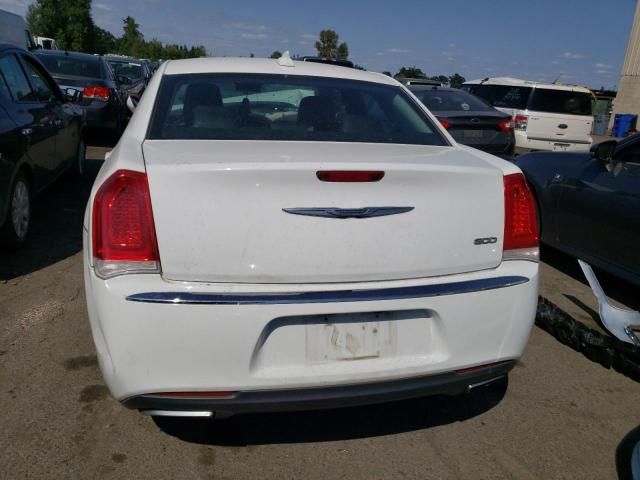 2017 Chrysler 300 Limited