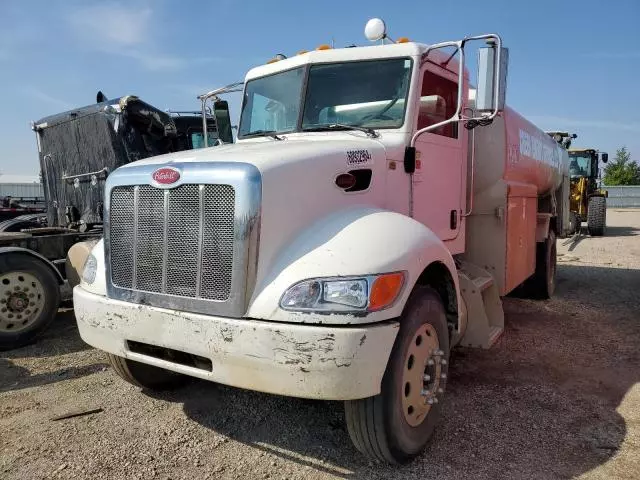 2008 Peterbilt 335