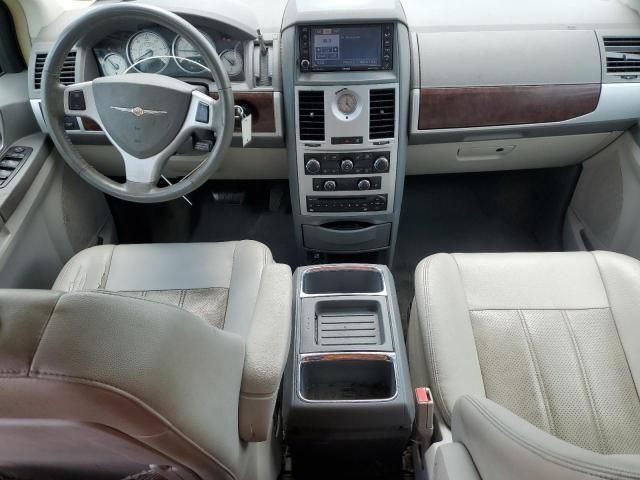 2009 Chrysler Town & Country Touring