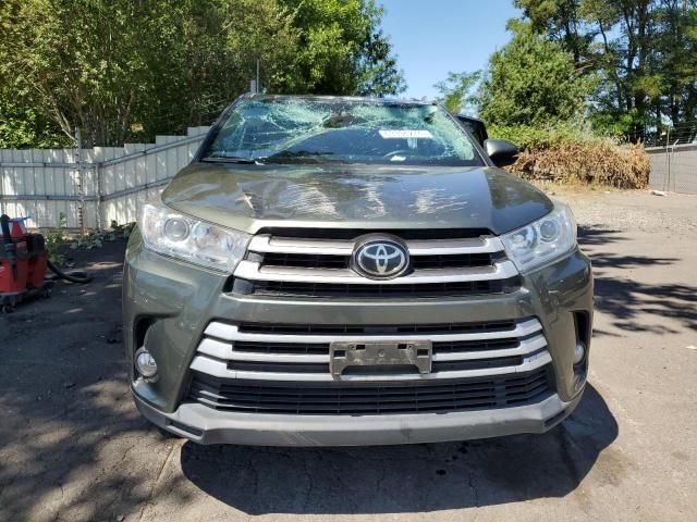 2019 Toyota Highlander LE