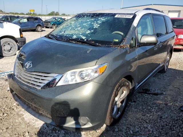 2013 Toyota Sienna LE