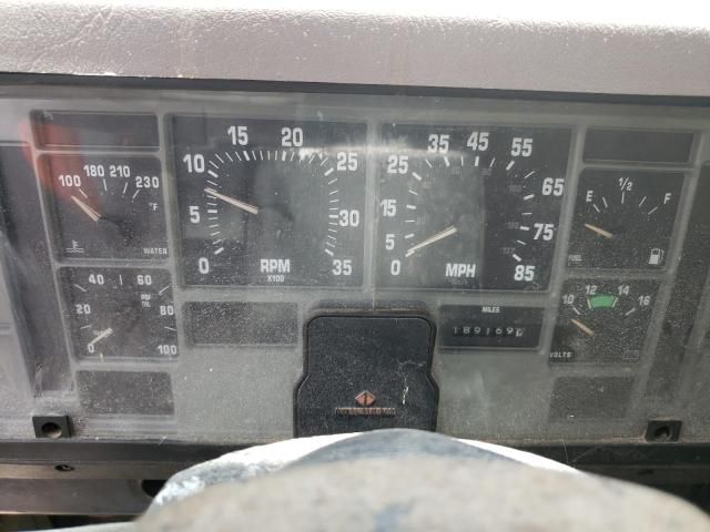 1998 International 4000 4700