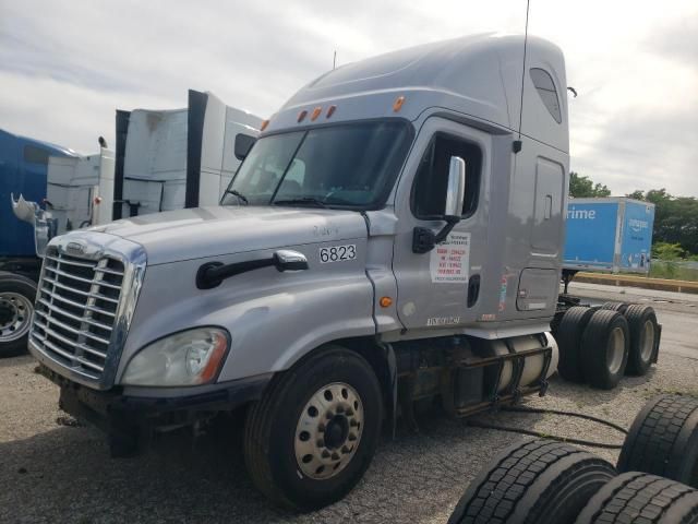 2013 Freightliner Cascadia 125