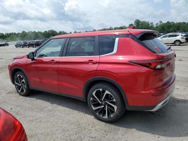 2022 Mitsubishi Outlander SE