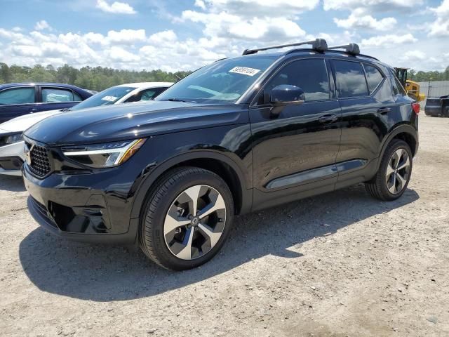 2023 Volvo XC40 Plus