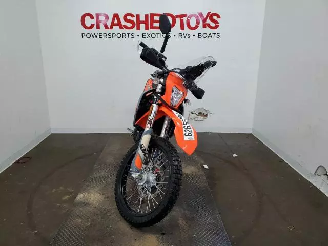 2024 KTM 690 Enduro R