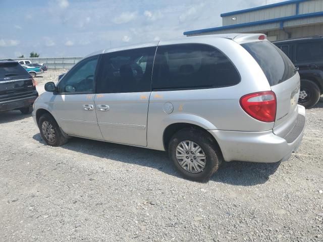 2006 Chrysler Town & Country LX