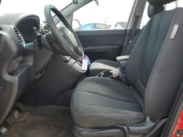 2009 KIA Rondo Base