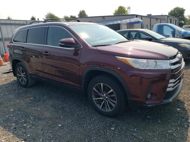 2019 Toyota Highlander SE