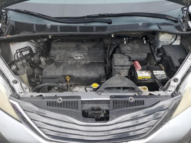 2011 Toyota Sienna XLE