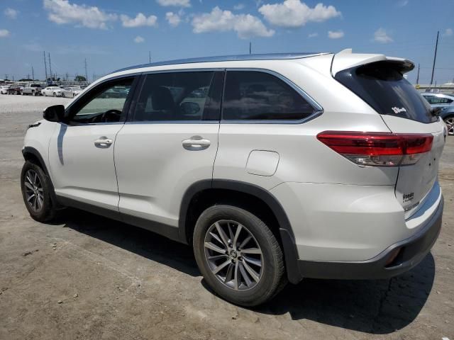 2019 Toyota Highlander SE